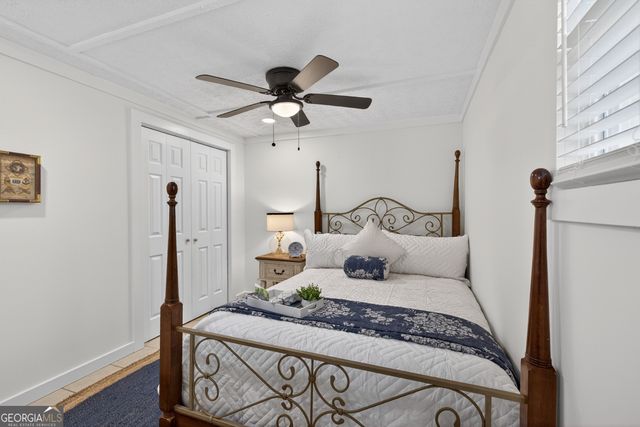 2439 Lakeshore Drive NE, Conyers, GA 30012