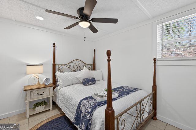 2439 Lakeshore Drive NE, Conyers, GA 30012