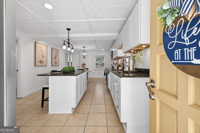 2439 Lakeshore Drive NE, Conyers, GA 30012