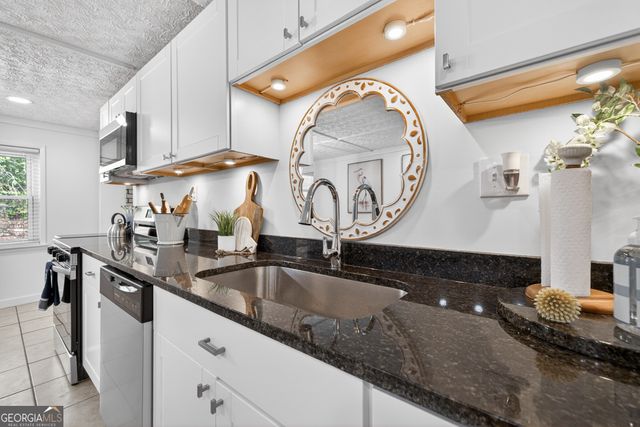 2439 Lakeshore Drive NE, Conyers, GA 30012