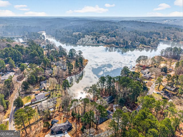2439 Lakeshore Drive NE, Conyers, GA 30012