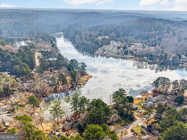 2439 Lakeshore Drive NE, Conyers, GA 30012