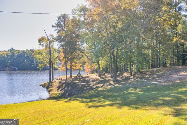 2439 Lakeshore Drive NE, Conyers, GA 30012