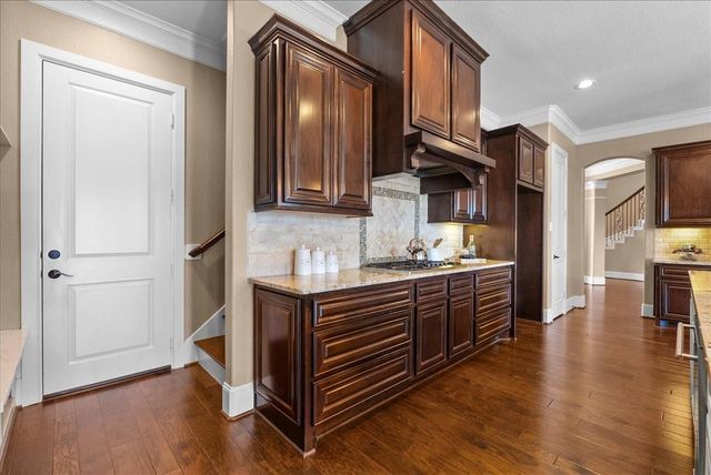 1817 Eagle Creek Drive, Friendswood, TX 77546