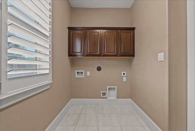 1817 Eagle Creek Drive, Friendswood, TX 77546