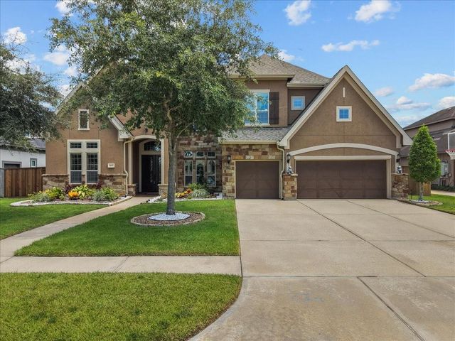 1817 Eagle Creek Drive, Friendswood, TX 77546