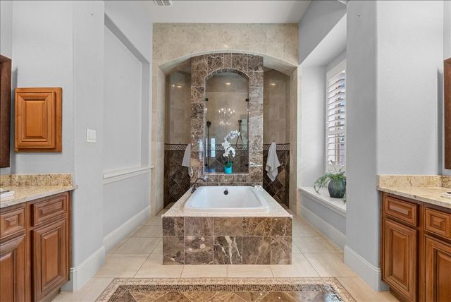 1817 Eagle Creek Drive, Friendswood, TX 77546