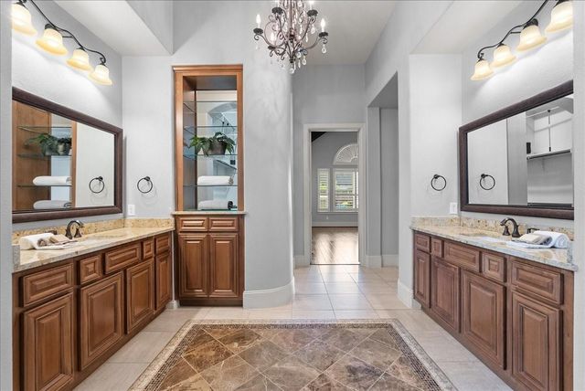 1817 Eagle Creek Drive, Friendswood, TX 77546