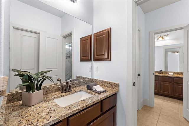1817 Eagle Creek Drive, Friendswood, TX 77546