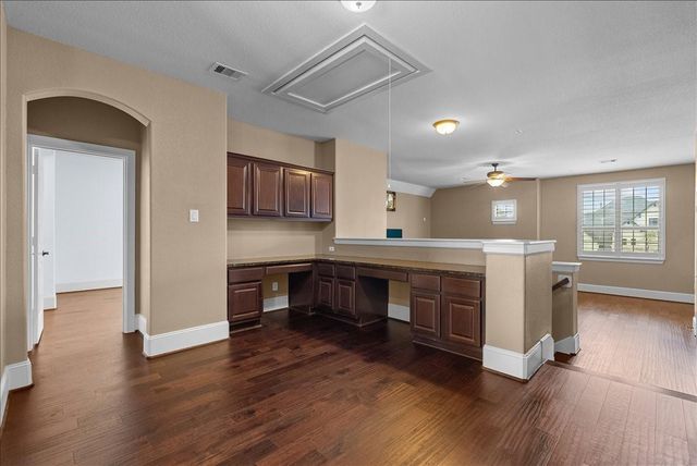 1817 Eagle Creek Drive, Friendswood, TX 77546