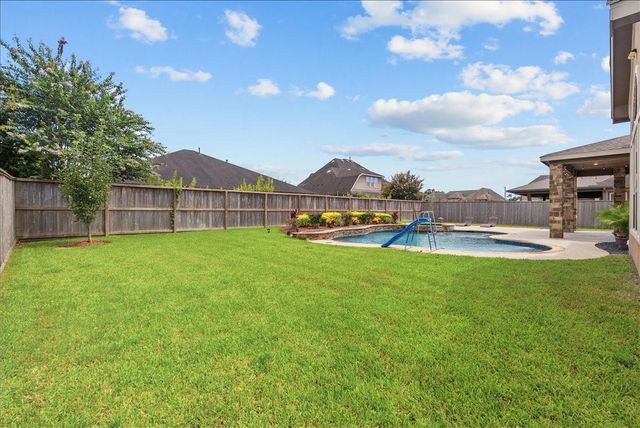 1817 Eagle Creek Drive, Friendswood, TX 77546