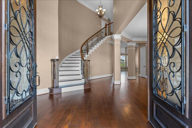 1817 Eagle Creek Drive, Friendswood, TX 77546
