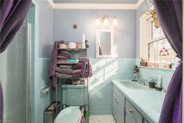 1139 Kentmere Road, Greensboro, NC 27406