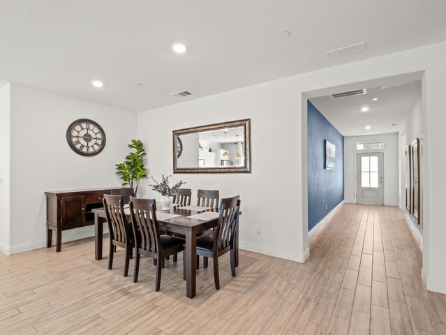 7073 W Poe Avenue, Fresno, CA 93723