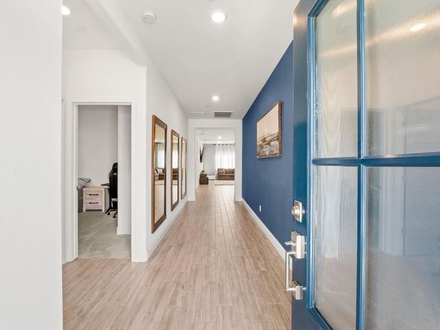 7073 W Poe Avenue, Fresno, CA 93723