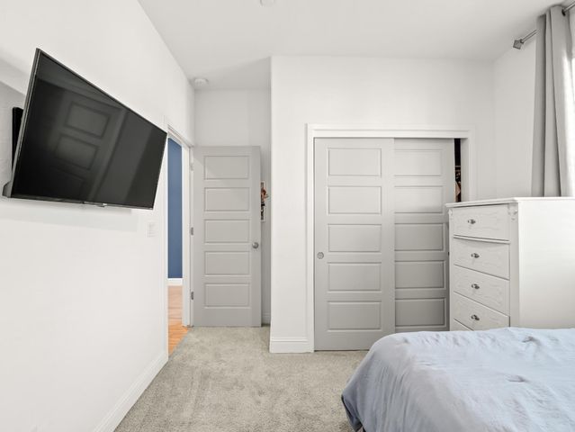 7073 W Poe Avenue, Fresno, CA 93723