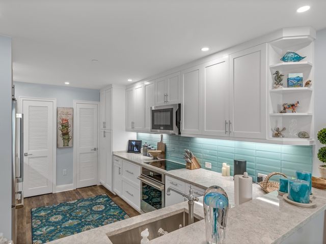 5250 E Harbor Village Drive 102, Vero Beach, FL 32967