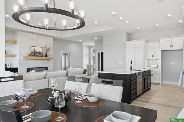 5408 N 213th Street, Elkhorn, NE 68022