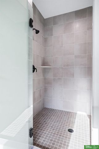 5408 N 213th Street, Elkhorn, NE 68022