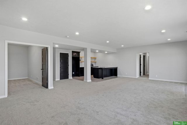 5408 N 213th Street, Elkhorn, NE 68022