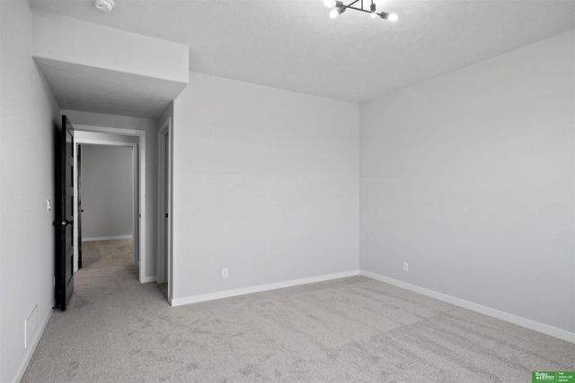 5408 N 213th Street, Elkhorn, NE 68022