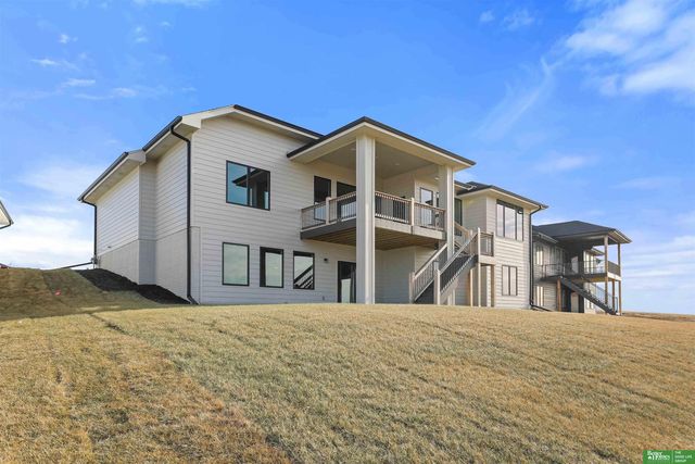 5408 N 213th Street, Elkhorn, NE 68022