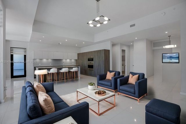 275 Giralda Ave 6C, Coral Gables, FL 33134