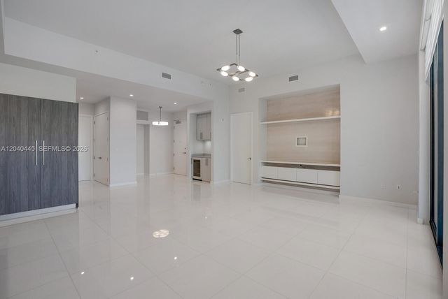 275 Giralda Ave 6C, Coral Gables, FL 33134