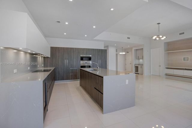 275 Giralda Ave 6C, Coral Gables, FL 33134