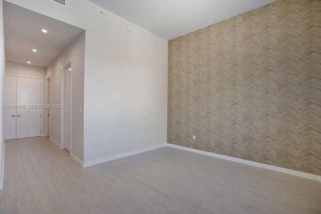 275 Giralda Ave 6C, Coral Gables, FL 33134