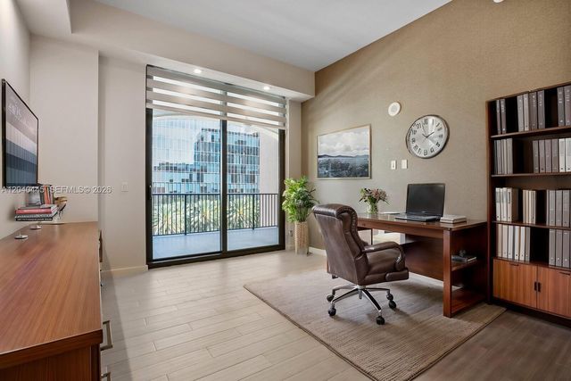 275 Giralda Ave 6C, Coral Gables, FL 33134