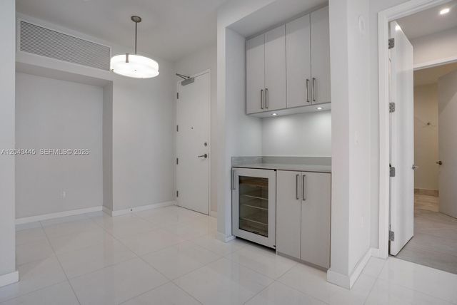 275 Giralda Ave 6C, Coral Gables, FL 33134