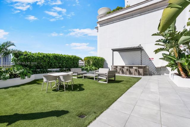 275 Giralda Ave 6C, Coral Gables, FL 33134