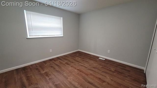 17676 Addison Street, Southfield, MI 48075