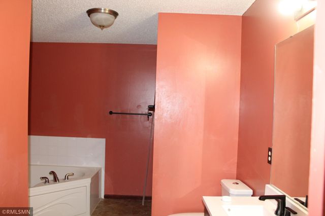 8609 Tessman Circle N, Brooklyn Park, MN 55445