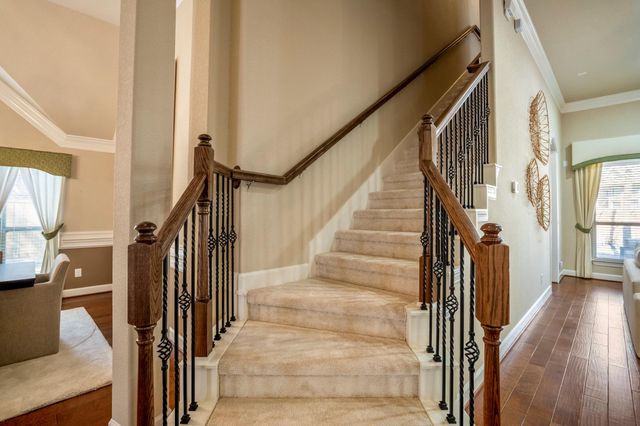 94 S Beech Springs Circle, Spring, TX 77389