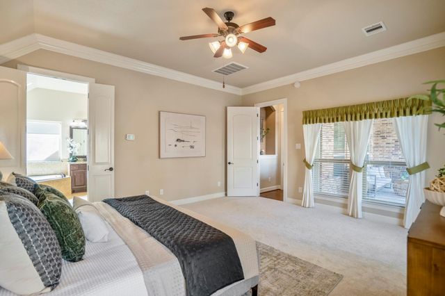 94 S Beech Springs Circle, Spring, TX 77389