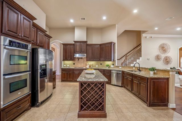 94 S Beech Springs Circle, Spring, TX 77389