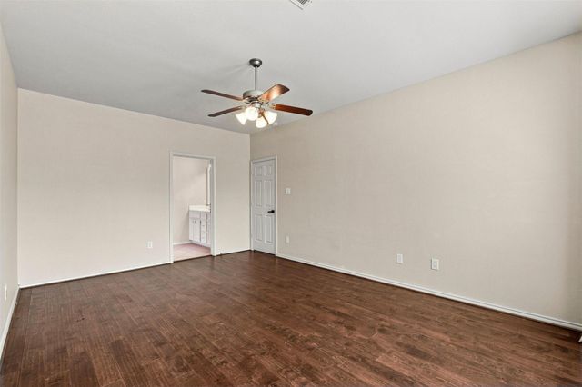 5526 Walnut Glen Lane, Rosenberg, TX 77471