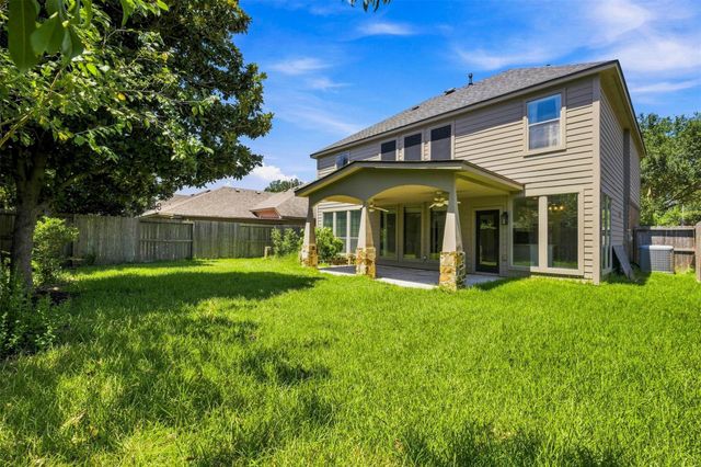 5526 Walnut Glen Lane, Rosenberg, TX 77471