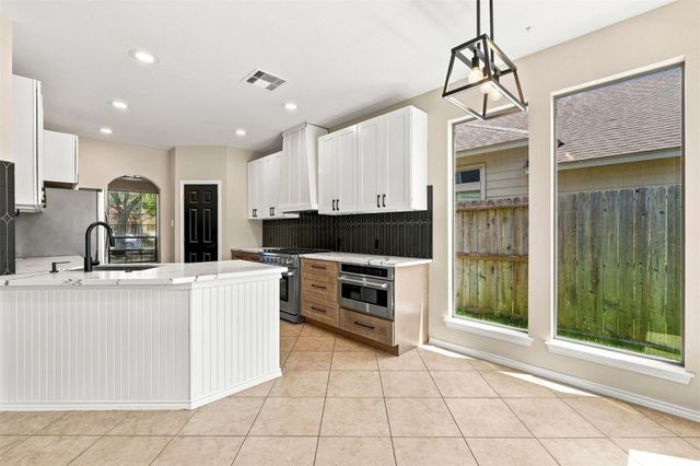 5526 Walnut Glen Lane, Rosenberg, TX 77471
