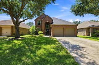 5526 Walnut Glen Lane, Rosenberg, TX 77471