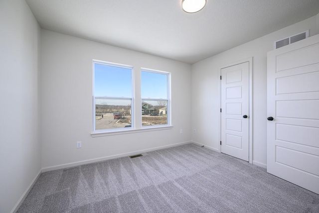 1661 N 156th Street, Basehor, KS 66007