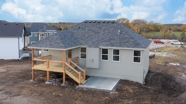 1661 N 156th Street, Basehor, KS 66007