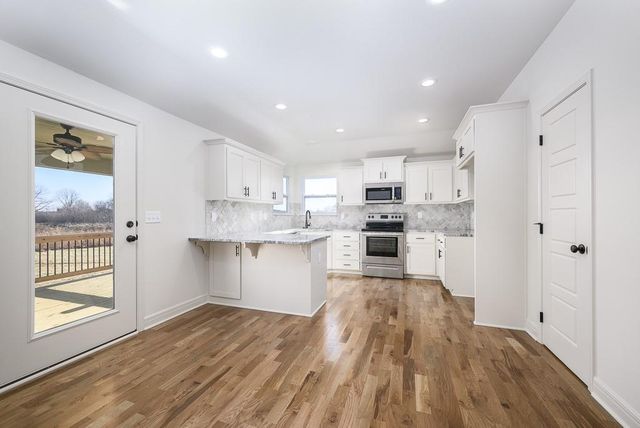 1661 N 156th Street, Basehor, KS 66007