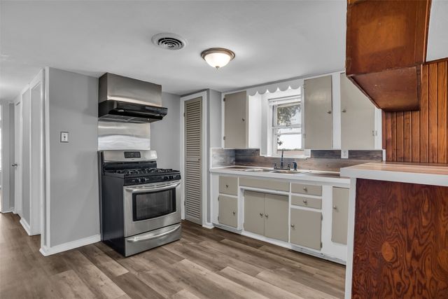 3200 Fm 660, Ferris, TX 75125