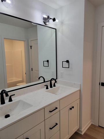 6603 Chaffey Creek Trail, Richland, MI 49083