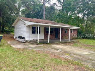 40 Mystic Cir, Beaufort, SC 29902