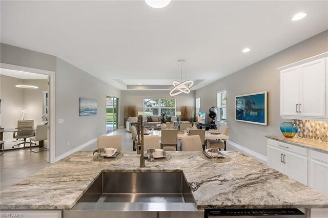 14878 Windward LN, Naples, FL 34114