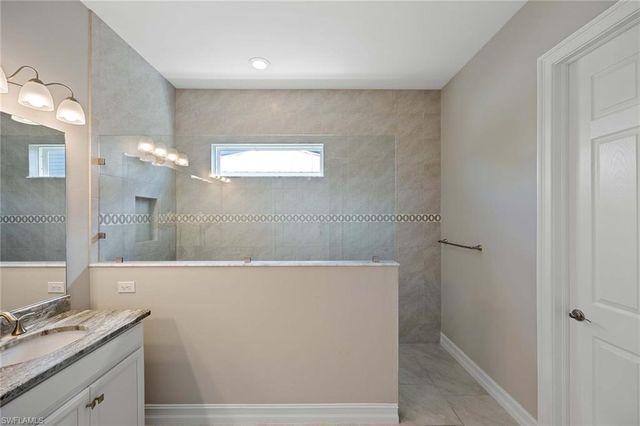 14878 Windward LN, Naples, FL 34114